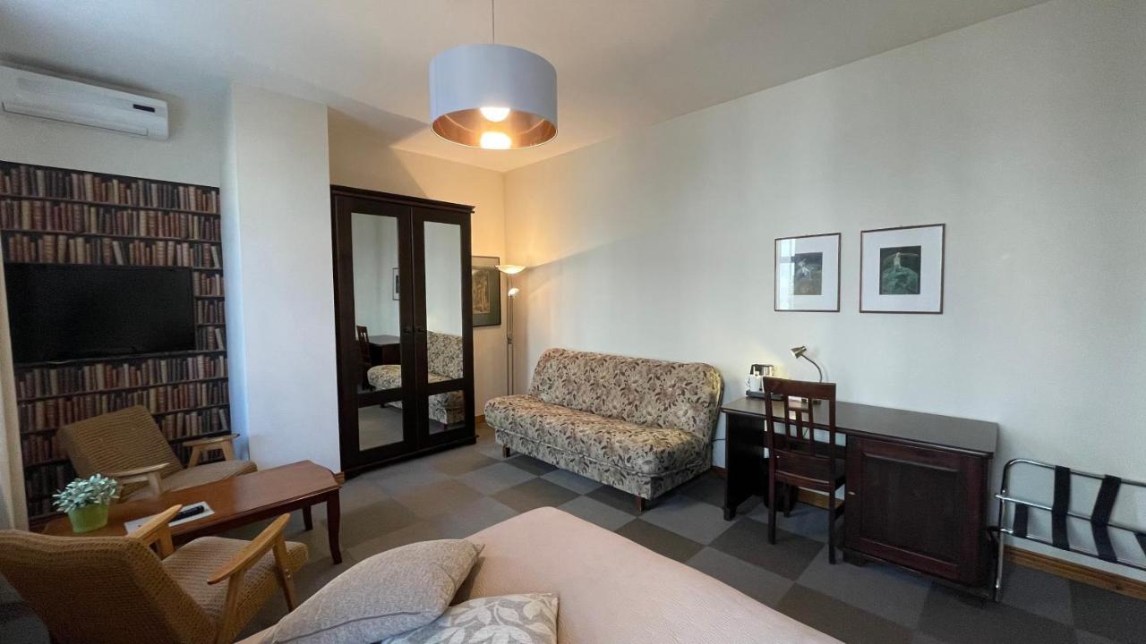 Hotel Vilhelmine Liepāja Dış mekan fotoğraf